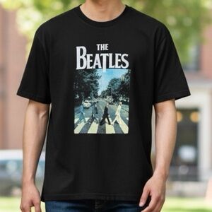 👛 (ANY 2/$30) BEATLES Abbey Road Black Short Sleeve Graphic Tee